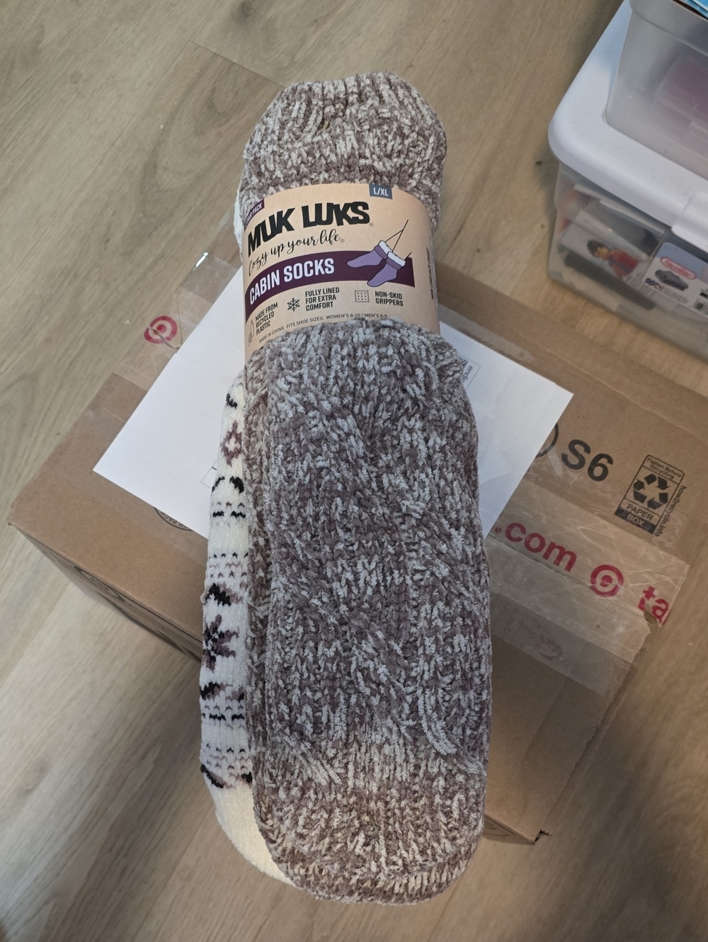 Muk Luks Brown & Cream Cabin Socks - Plush Lined Cozy Pair